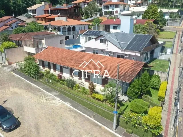 Imagem 1: Casa de Alvenaria - Venda - 03 Dormitórios - 189M2 - Semi Mobiliado - Sumaré - Rio Do