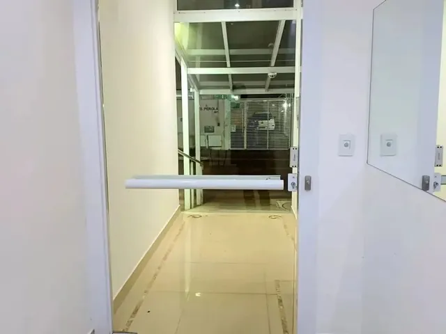 Imagem 8: Imóvel para Venda Possui 550 Metros Quadrados com 3 Quartos em Tabuleiro - Camboriú - Sc