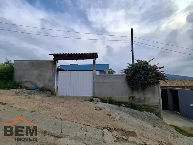 Imagem: Casa À Venda Próximo Ao Condomínio Caledônia