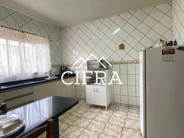 Imagem 7: Casa de Alvenaria - Venda - 03 Dormitórios - 156M2 - Rua Leoberto Leal - Centro - Lontras