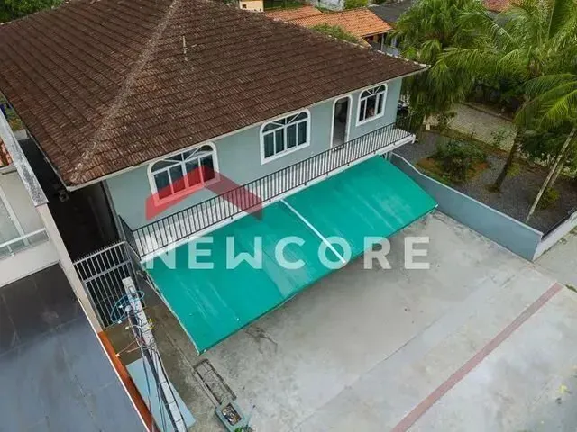 Imagem: Casa em Rua Senador Rodrigo Lobo - Iririú