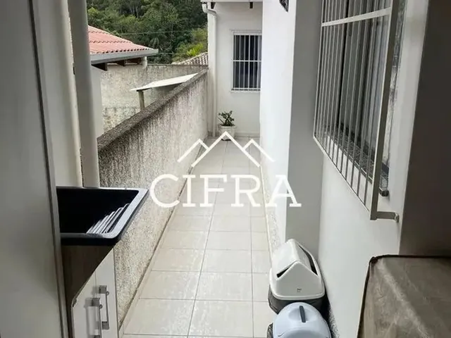 Imagem 3: Casa Geminada - Venda - 03 Dormitórios - 109M2 - Semi Mobiliada - Beco Hercílio Bernado