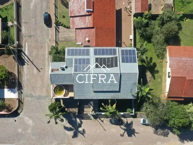 Imagem 2: Casa de Alvenaria - Venda - 03 Dormitórios - 600M2 - Rua Carlos Eckelberg - Centro