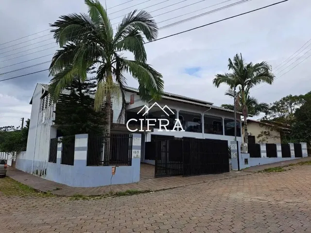 Imagem 15: Casa de Alvenaria - Venda - 03 Dormitórios - 600M2 - Rua Carlos Eckelberg - Centro