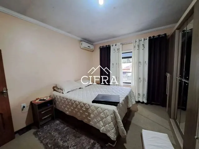 Imagem 10: Casa de Alvenaria - Venda - 03 Dormitórios - 600M2 - Rua Carlos Eckelberg - Centro