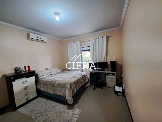 Imagem 7: Casa de Alvenaria - Venda - 03 Dormitórios - 600M2 - Rua Carlos Eckelberg - Centro