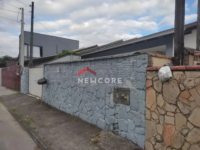 Imagem: Casa em Rua Uruguaiana - Iririú - Joinville/Sc