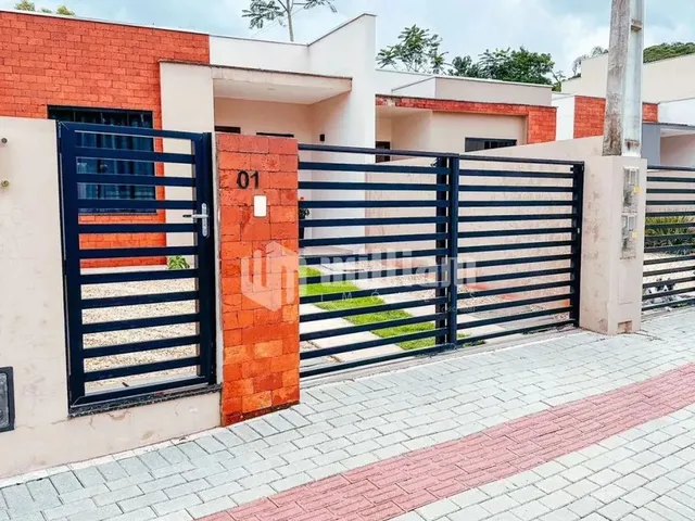 Imagem: Casa Baixa Semi Mobiliada de 3 Quartos com