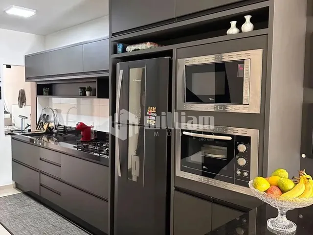 Imagem 8: Casa Baixa Semi Mobiliada de 3 Quartos com Passagem Lateral