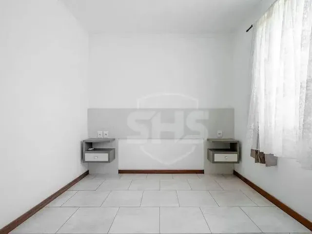 Imagem 10: Apartamento com 2 Dormitórios À Venda, 76 M² por R$ 380.000,00 - Água Verde