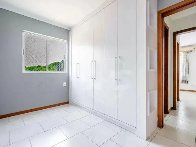 Imagem 8: Apartamento com 2 Dormitórios À Venda, 76 M² por R$ 380.000,00 - Água Verde