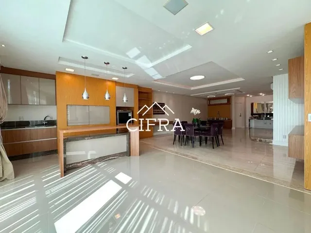 Imagem: Apartamento - Venda - 03 Suítes - 208M2