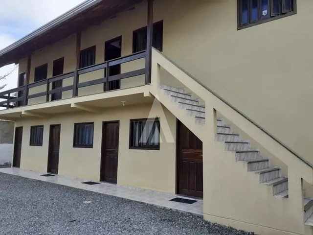 Imagem: Casa com Kitnetes À Venda no Bairro Santo