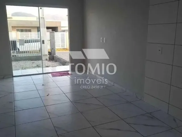 Imagem: Casa com 2 Quartos, Centro - Ilhota