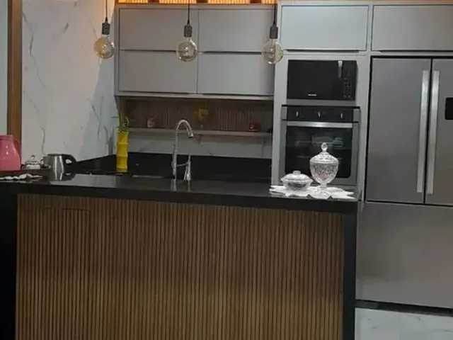 Imagem: Casa a Venda 4 Quartos em São João - Itajaí
