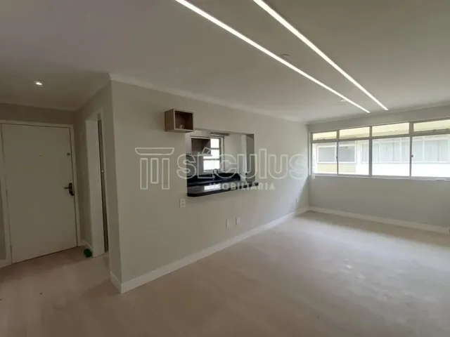 Imagem: O apartamento possui 3 Dormitórios, 1 Banheiro, 1 Vaga na