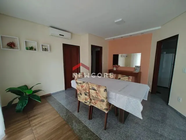 Imagem: A casa possui 3 Dormitórios, 2 Suítes, 4 Banheiros, 3