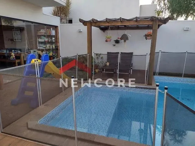Imagem: Casa de Condomínio em Rua Wilson Pedro