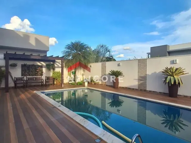 Imagem: Casa de Condomínio em Rua Luiz Levorato