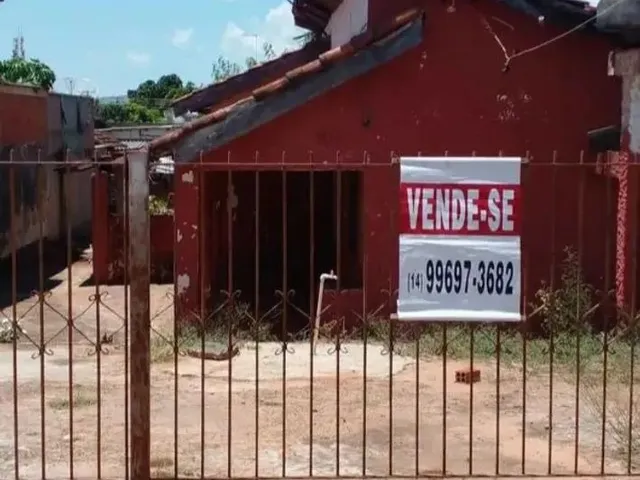 Imagem: Vende-Se Casa no Centro de Oscar Bressane