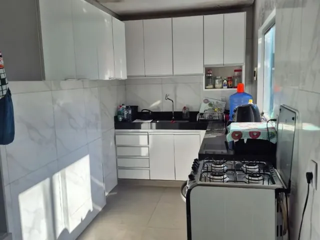Imagem: Preço de Lote.2/4 Suite.garagem Coberta.cozinha