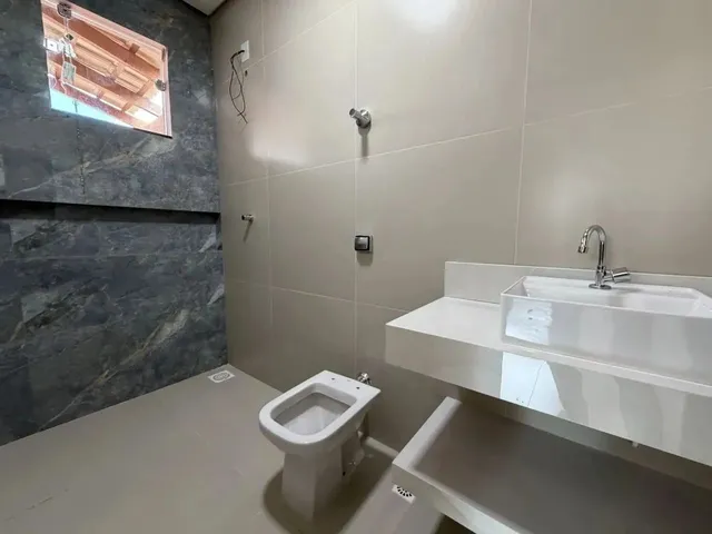 Imagem 3: Casa para Venda em Montes Claros, Independência, 3 Dormitórios, 1 Suíte, 2 Banheiros