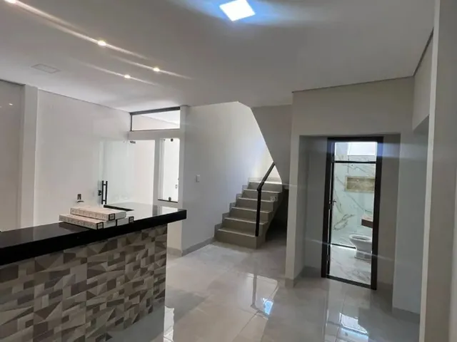 Imagem 12: Sobrado Fino Acabamento com 3 Quartos Sendo 1 Suíte e Outro Quarto com Closet