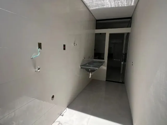 Imagem 13: Sobrado Fino Acabamento com 3 Quartos Sendo 1 Suíte e Outro Quarto com Closet