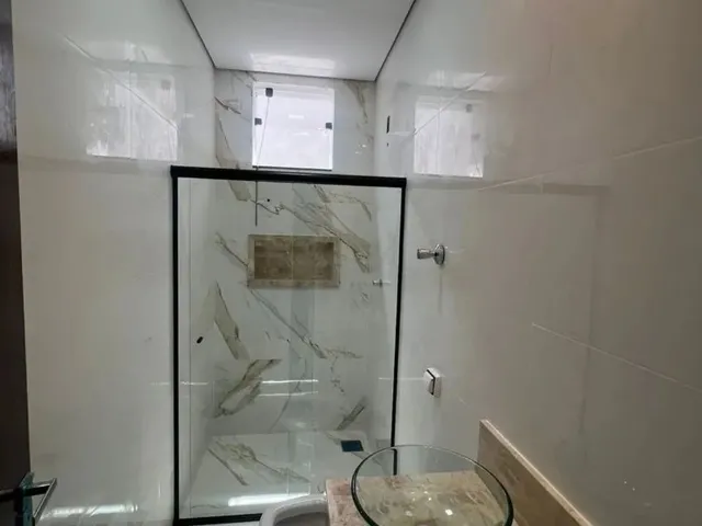Imagem 15: Sobrado Fino Acabamento com 3 Quartos Sendo 1 Suíte e Outro Quarto com Closet