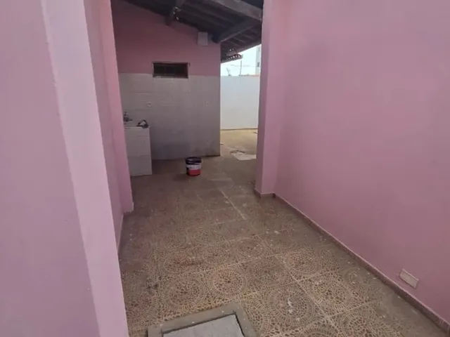 Imagem 9: Casa em Araripina com 4 Quartos e Garagem para 2 Carros no Centro
