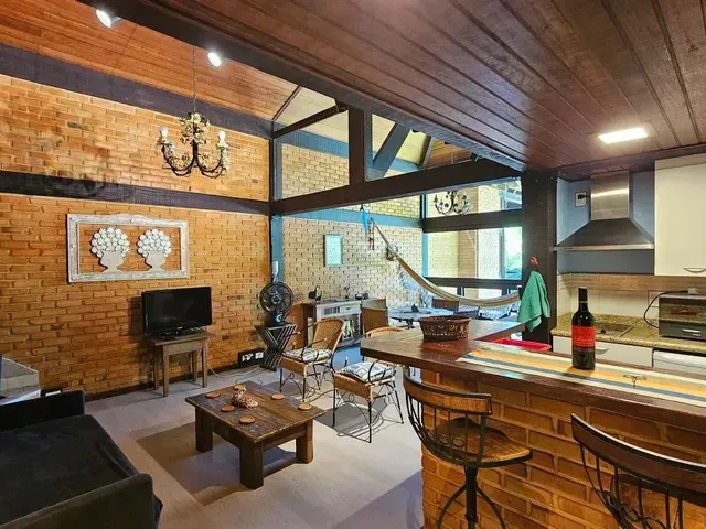 Imagem 3: Imóvel para Venda com 90 Metros Quadrados com 2 Quartos em Pedro do Rio - Petrópolis