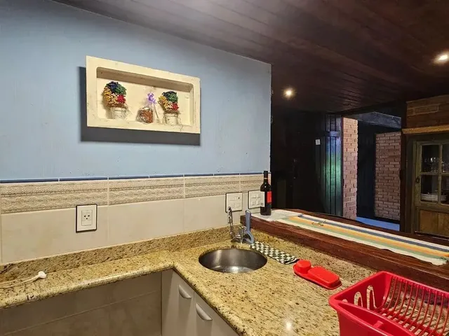 Imagem 15: Imóvel para Venda com 90 Metros Quadrados com 2 Quartos em Pedro do Rio - Petrópolis