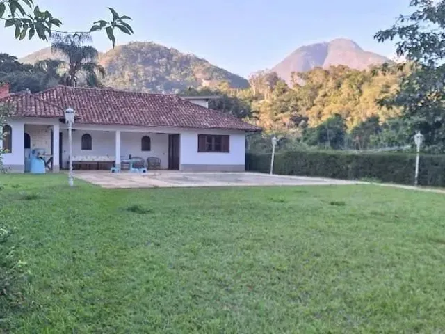 Imagem: Casa À Venda 6 Quartos, 3 Suites, 4 Vagas