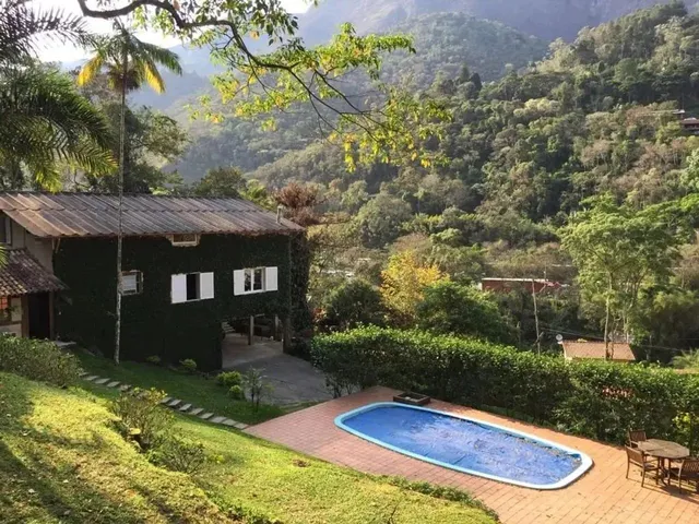 Imagem: Casa À Venda na Fazenda Inglesa, 2 Pavimentos