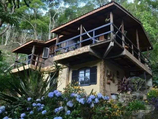 Imagem: Casa À Venda 3 Quartos, 1 Suite, 260M²
