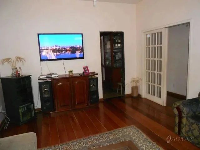 Imagem: Casa À Venda 3 Quartos, 1 Suite, 1560M²