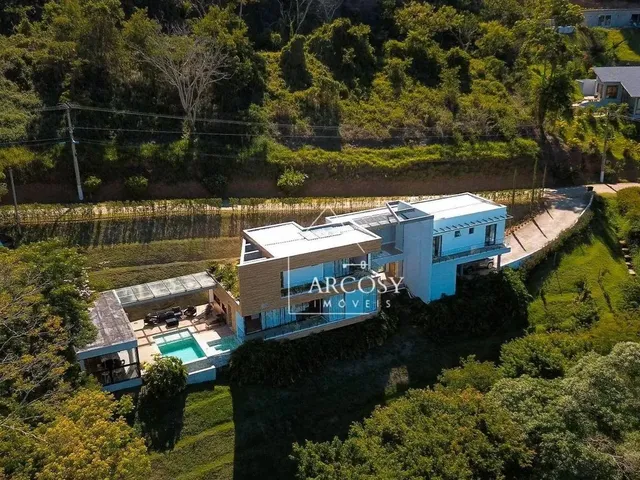 Imagem 12: Casa com 4 Dormitórios À Venda por R$ 2.750.000,00 - Pedro do Rio - Petrópolis/Rj
