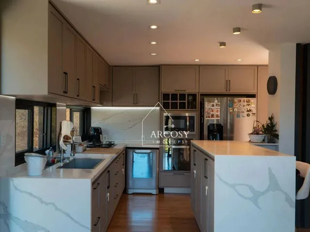 Imagem 13: Casa com 4 Dormitórios À Venda por R$ 2.750.000,00 - Pedro do Rio - Petrópolis/Rj