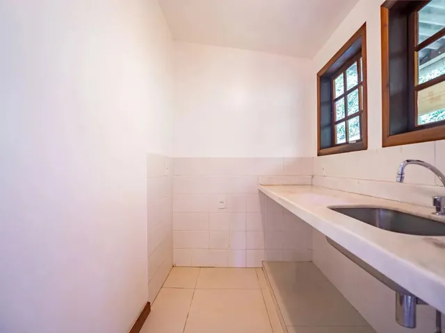 Imagem 4: Casa com 4 Quartos em Condomínio em Araras, Petrópolis