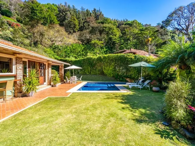 Imagem 14: Casa com 6 Quartos em Condomínio em Araras, Petrópolis