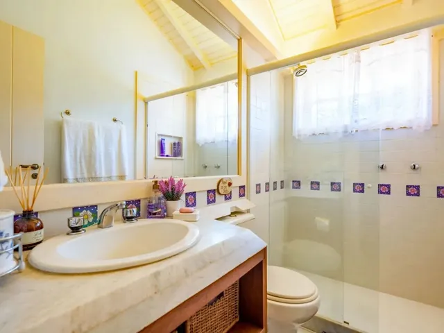 Imagem 15: Casa com 6 Quartos em Condomínio em Araras, Petrópolis