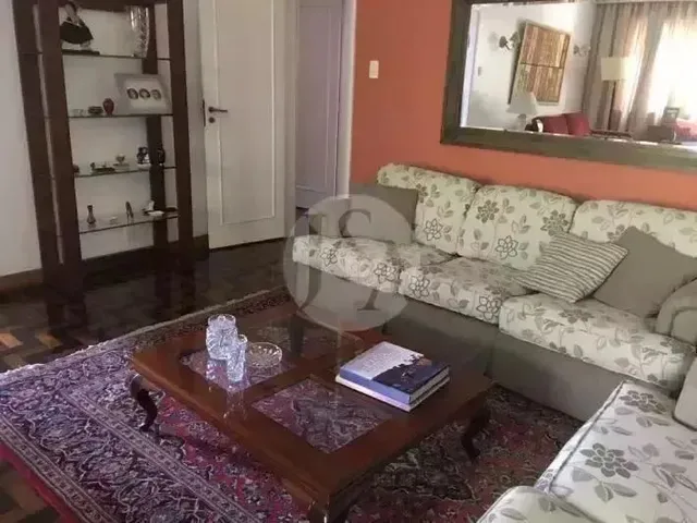 Imagem 1: Casa para Venda com 7 Quartos, 1000M² - Centro - Petrópolis/Rj