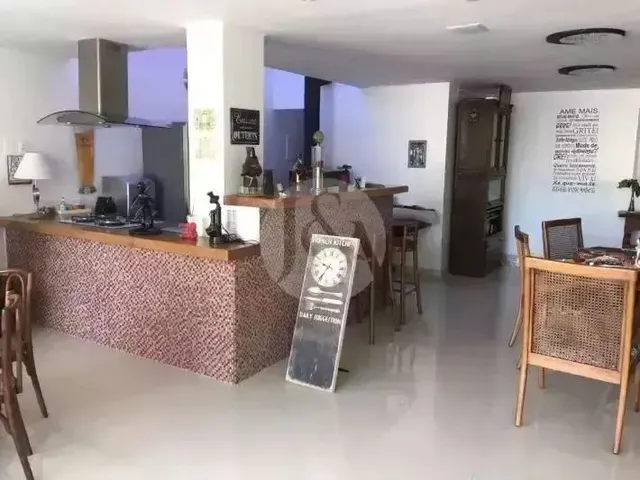 Imagem 13: Casa para Venda com 7 Quartos, 1000M² - Centro - Petrópolis/Rj
