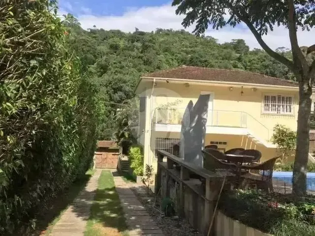 Imagem 10: Casa para Venda com 7 Quartos, 1000M² - Centro - Petrópolis/Rj