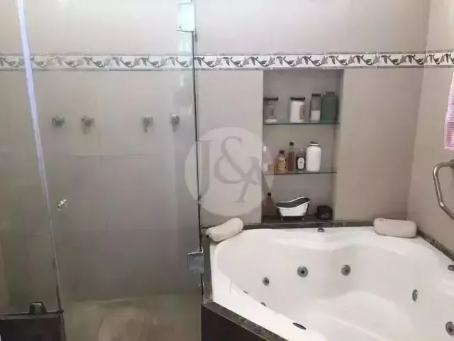 Imagem 2: Casa para Venda com 7 Quartos, 1000M² - Centro - Petrópolis/Rj