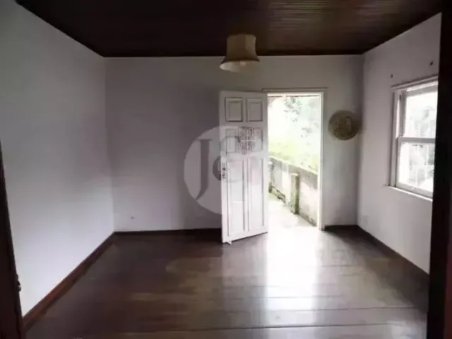 Imagem 2: Casa para Venda com 3 Quartos, 14240M² - Bingen - Petrópolis/Rj