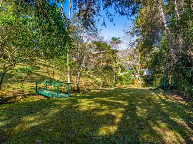 Imagem 15: Casa com 4 Quartos em Condomínio em Araras, Petrópolis