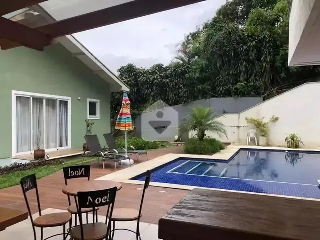 Imagem: Casa para Venda com 5 Quartos, 1631M²