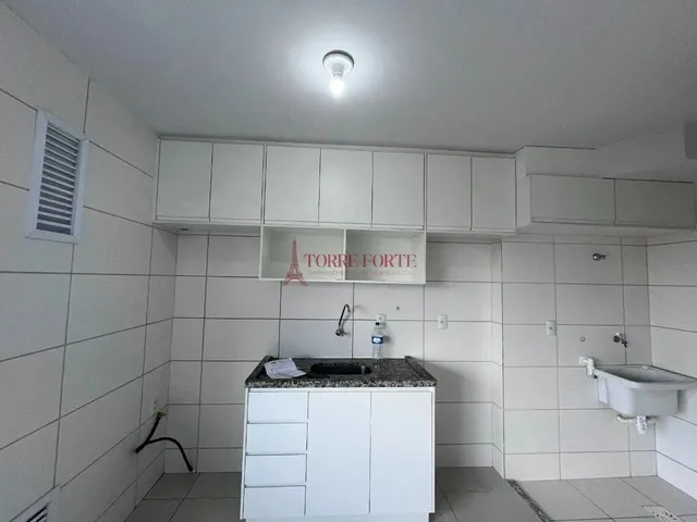 Imagem 4: Apartamento de 2 Quartos no Negrão de Lima