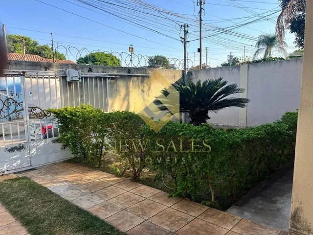 Imagem 14: Casa- 3 Quartos, 1 Suíte, 220M², 2 Vagas, Piscina, Armários- Setor Garavelo